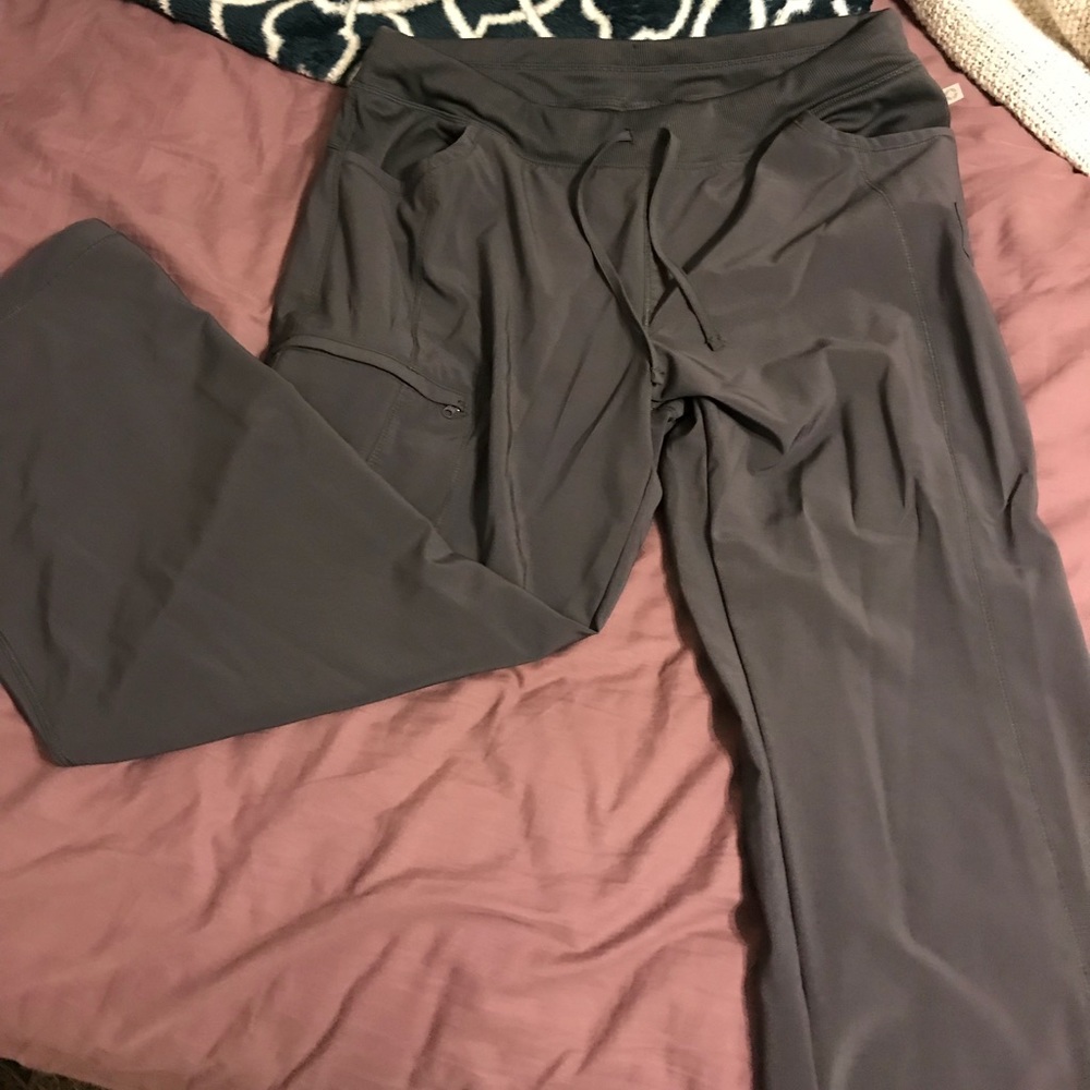 Cherokee infinity scrub pants